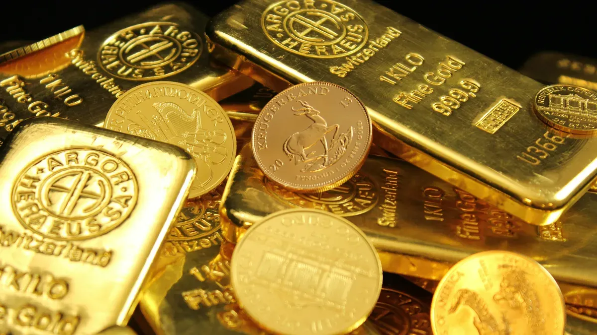 Harga Emas Antam Hari Ini 9 Februari 2026 di Jakarta Meroket ke Rp2,94 Juta per Gram, Simak Detailnya!