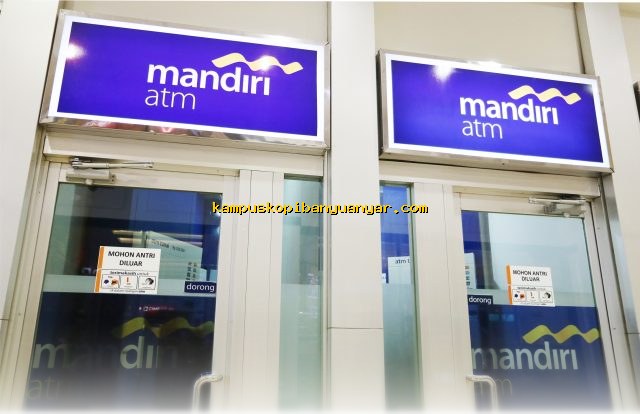 Cara Mudah Tarik Tunai Pecahan Kecil di ATM Mandiri Tanpa Antre!