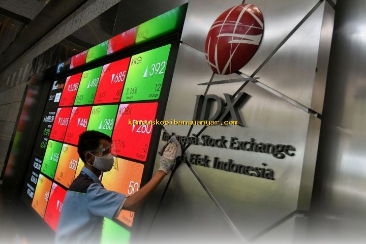 IHSG Melesat 77 Poin ke 8.349 di Awal Pekan Ini!