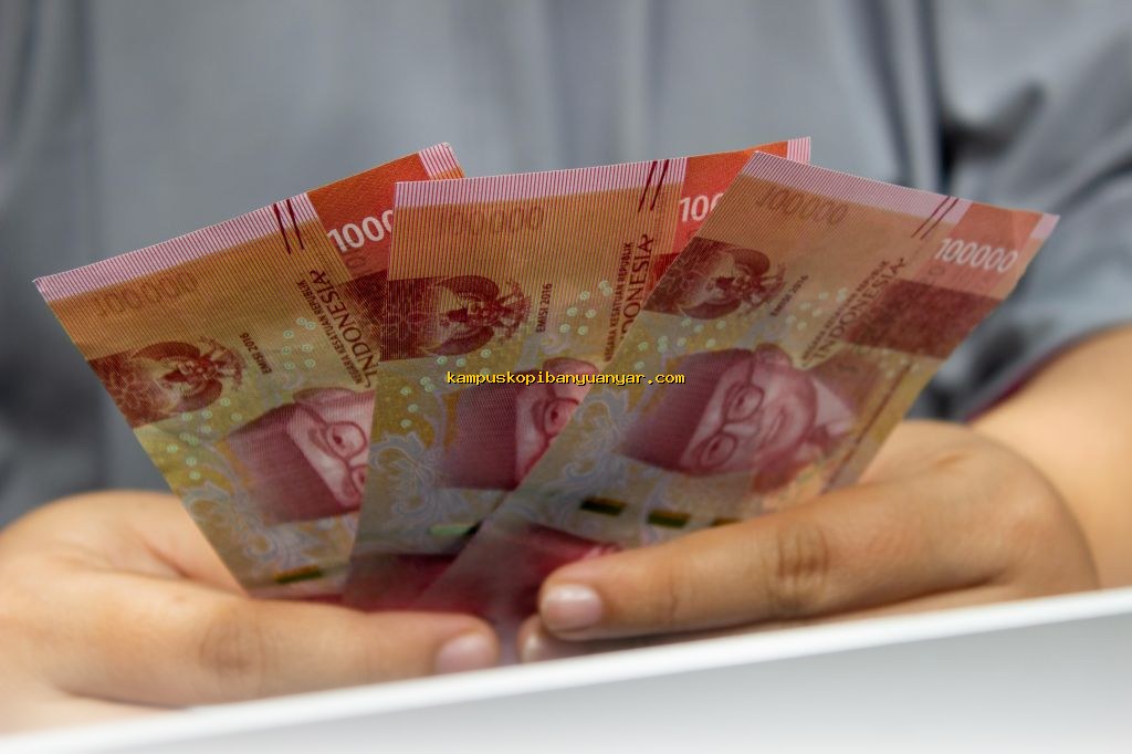 Aturan Baru Kemenkeu untuk THR dan Gaji ke-13, Ini Dia Juknisnya!