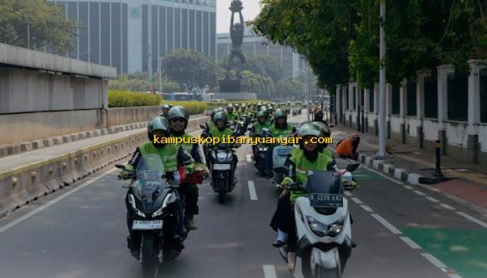 Bonus Hari Raya Bikin Mitra Ojol Makin Semangat!
