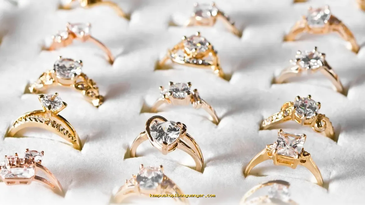 Emas 24 Karat Makin Terjangkau! Harga Turun Jadi Rp2,655 Juta per Gram pada 5 Maret 2026, Apakah Ini Waktu yang Tepat untuk Membeli?