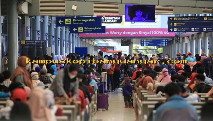Berapa Banyak Penumpang yang Dilayani KAI Selama Angkutan Lebaran 2026? Temukan Jawabannya di Sini!